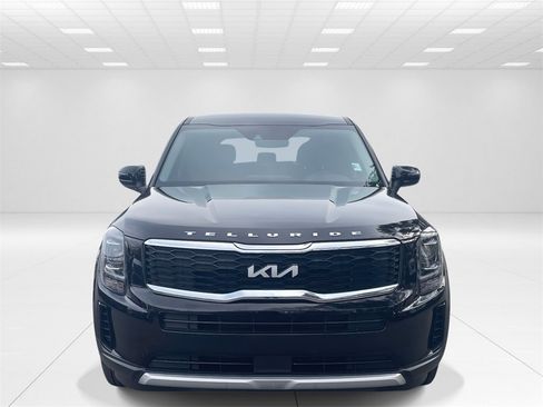 Used 2022 Kia Telluride LX image 2