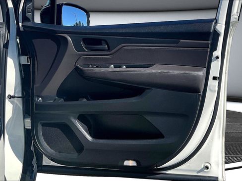 Used 2018 Honda Odyssey EX-L image 28