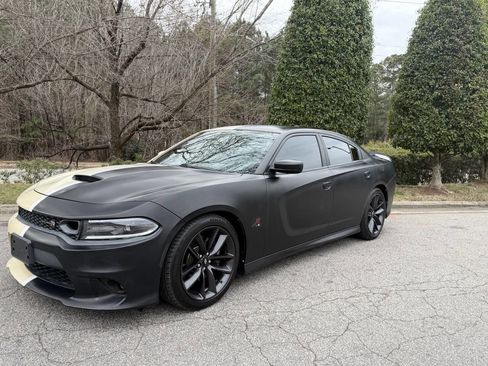Used 2019 Dodge Charger Scat Pack image 6