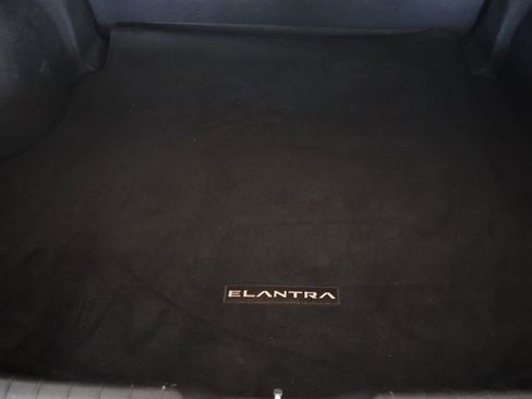 Used 2024 Hyundai Elantra SE image 13