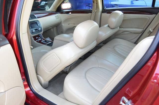 Used 2008 Buick Lucerne CXS FWD image 40