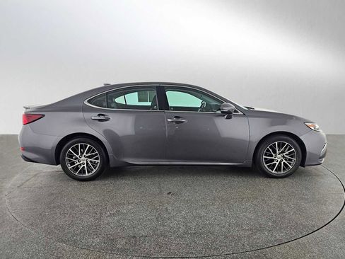 Used 2016 Lexus ES 350 image 2