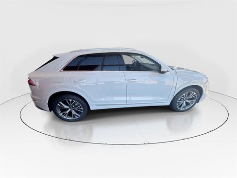New 2025 Audi Q8 Premium Plus image 9