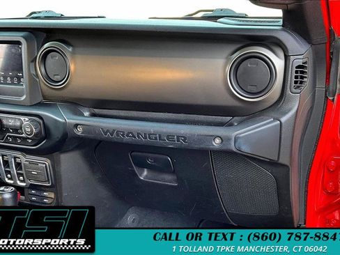 Used 2019 Jeep Wrangler Sport image 17