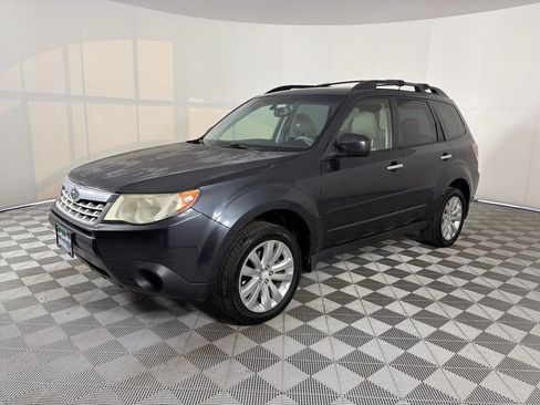 Used 2012 Subaru Forester 2.5X Premium w/ Popular Pkg 3 image 3
