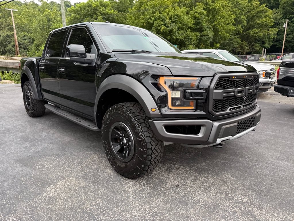 Used 2017 Ford F150 Raptor w/ Equipment Group 802A Luxury AWD/4WD image 23
