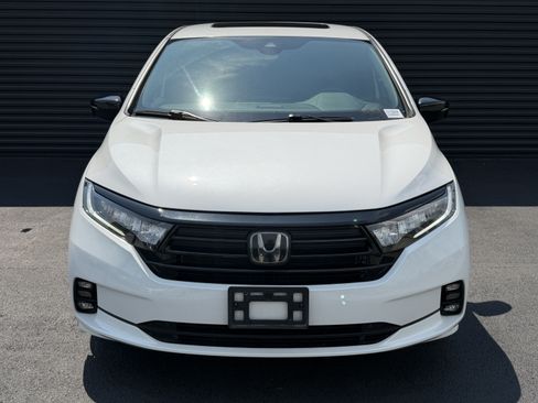 Used 2023 Honda Odyssey Sport image 6