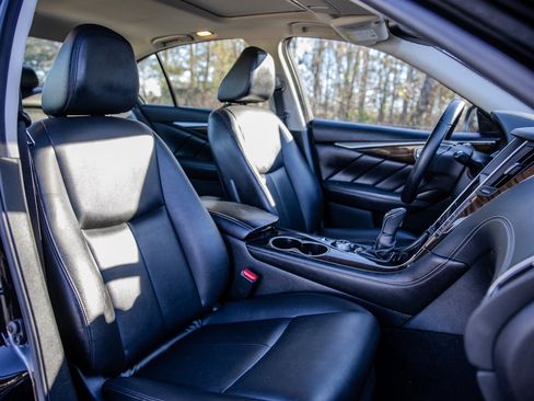 Used 2019 INFINITI Q50 Luxe image 32