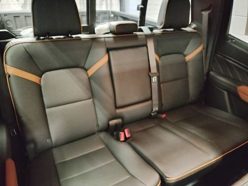 New 2026 GMC Canyon AT4 w/ Technology Plus Package image 10