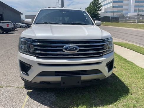 Used 2019 Ford Expedition XLT w/ Cargo Package AWD/4WD image 2