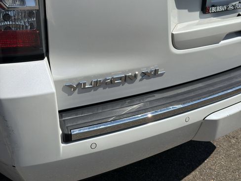 Used 2016 GMC Yukon XL Denali w/ Open Road Package AWD/4WD image 14