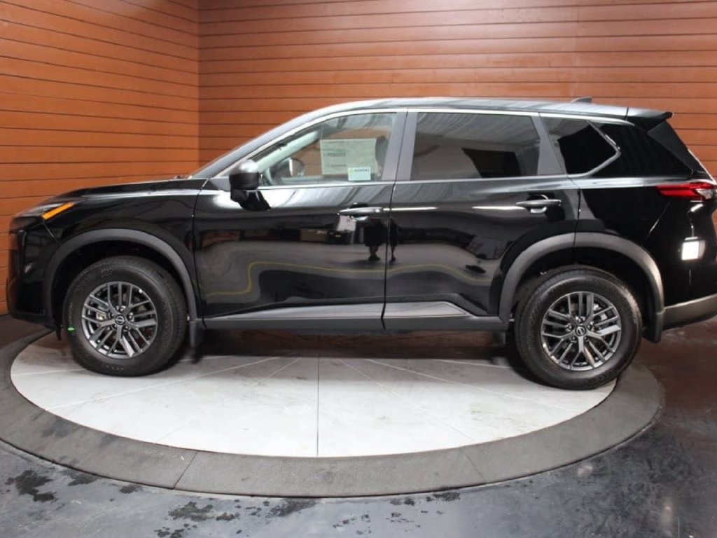 New 2026 Nissan Rogue S FWD image 33