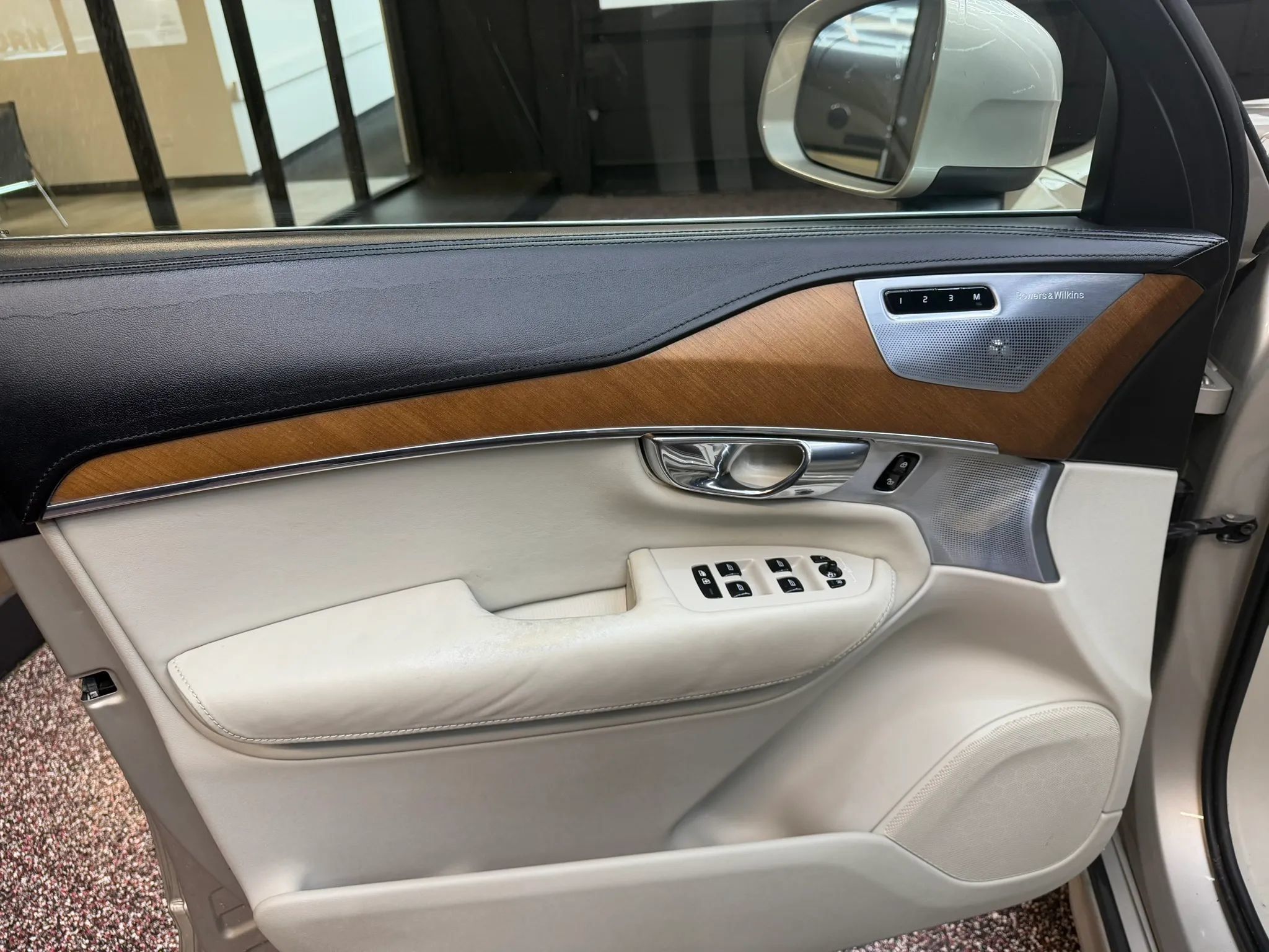 Used 2016 Volvo XC90 T6 Inscription AWD/4WD image 9