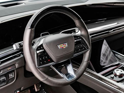 Used 2025 Cadillac Escalade V image 12