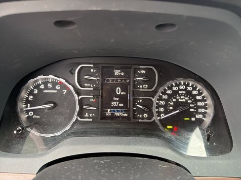 Used 2020 Toyota Tundra Limited image 9