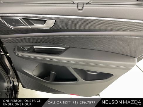 Used 2025 Volkswagen Atlas Cross Sport SEL Premium R-Line image 41