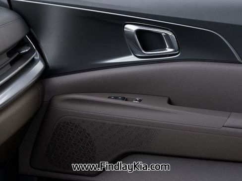 New 2026 Kia Carnival LXS FWD image 28
