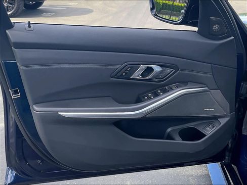 Used 2025 BMW M3 Competition w/ Executive Package image 25