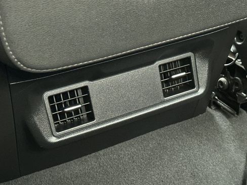 Used 2024 Chevrolet Silverado 2500 LT image 14