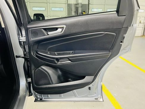 Used 2023 Ford Edge Titanium image 30