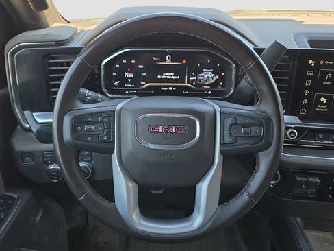 Used 2025 GMC Sierra 2500 SLT w/ SLT Premium Package AWD/4WD image 9
