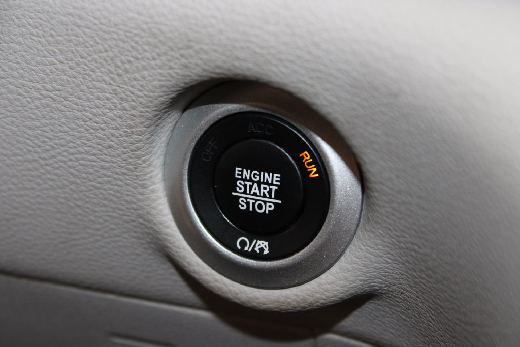 Used 2023 Chrysler Pacifica Touring-L FWD image 36
