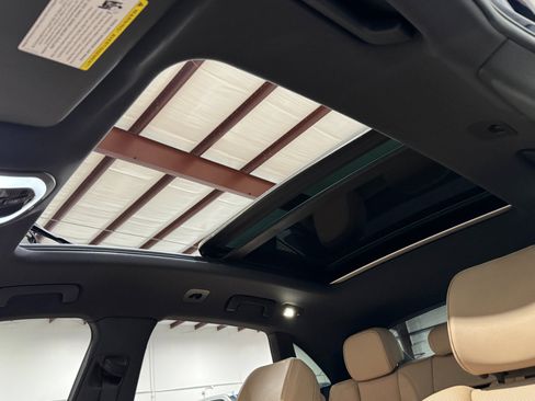 Used 2019 Porsche Macan S image 26