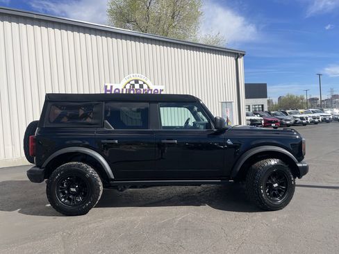 Used 2023 Ford Bronco Black Diamond image 8