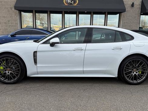 Used 2023 Porsche Panamera 4 Platinum Edition w/ Assistance Package image 2