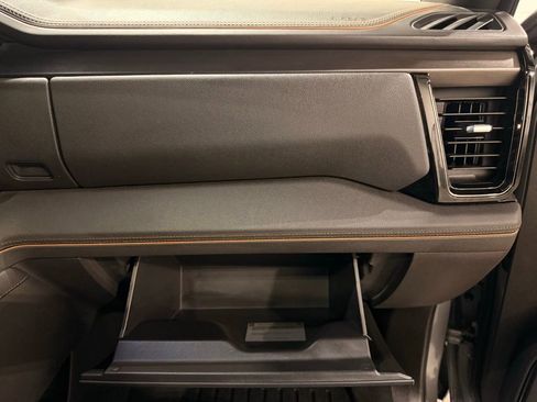 Used 2023 GMC Sierra 1500 AT4 w/ AT4 Premium Package image 33