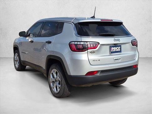 Used 2025 Jeep Compass Sport AWD/4WD image 6
