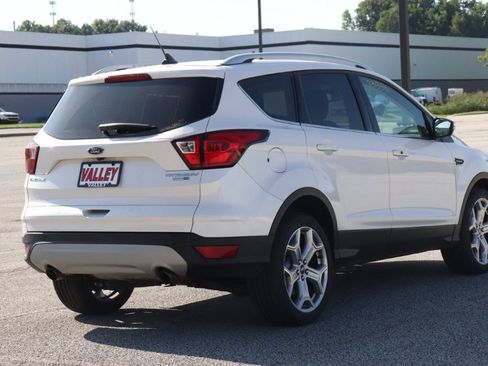 Certified 2019 Ford Escape Titanium AWD/4WD image 9