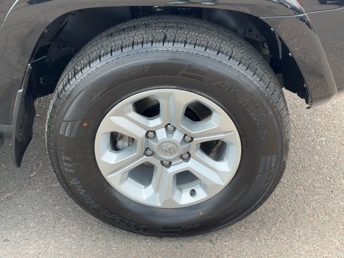 Used 2024 Toyota 4Runner SR5 AWD/4WD image 8