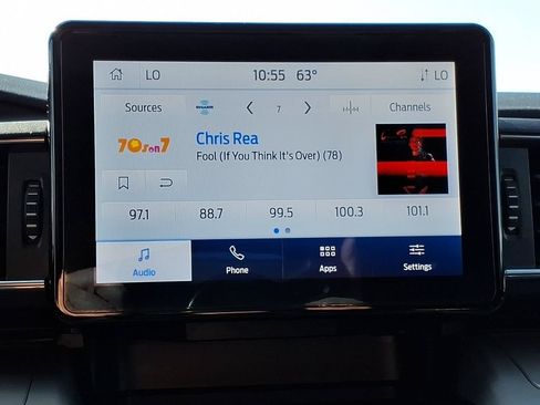 Used 2023 Ford Explorer XLT w/ Equipment Group 202A AWD/4WD image 16