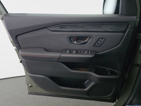 Used 2026 Honda Passport TrailSport image 29