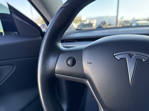 Used 2018 Tesla Model 3 Long Range image 27