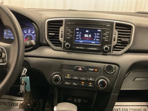 Used 2017 Kia Sportage LX AWD/4WD image 23