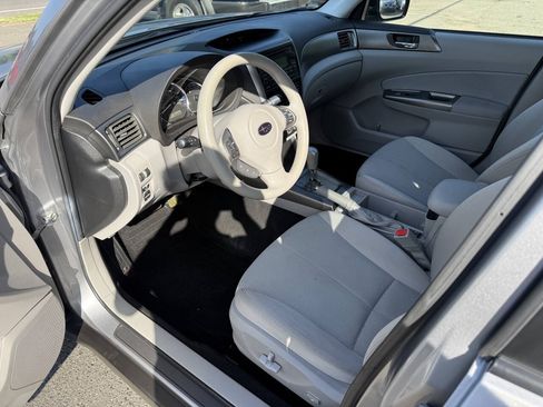Used 2011 Subaru Forester 2.5X Premium AWD/4WD image 8