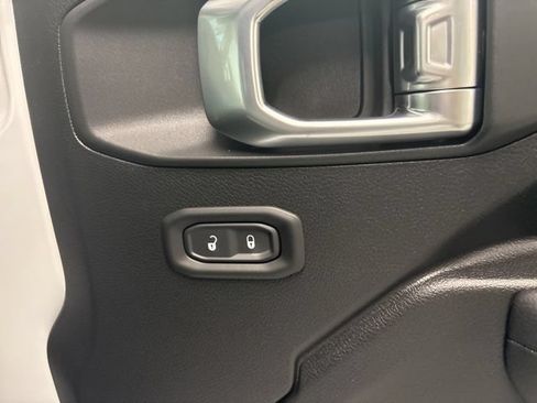 New 2026 Jeep Gladiator Sport AWD/4WD image 23