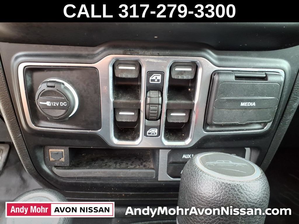 Used 2022 Jeep Gladiator Sport AWD/4WD image 29