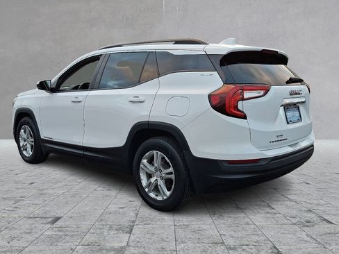 Certified 2022 GMC Terrain SLE w/ Driver Convenience Package image 7