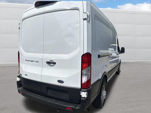Used 2023 Ford Transit 250 Medium Roof AWD image 8