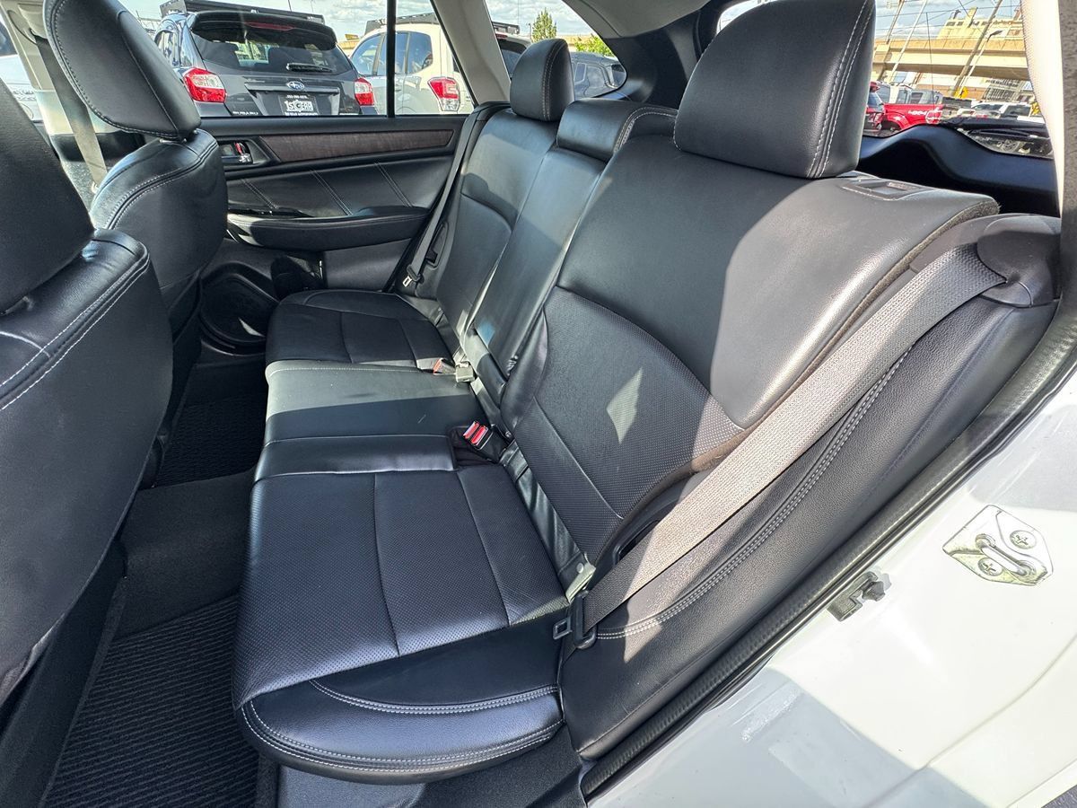 Used 2019 Subaru Outback 3.6R Limited w/ Popular Package #2 AWD/4WD image 30