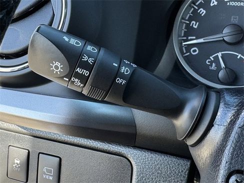 Used 2020 Toyota Tacoma Limited image 22