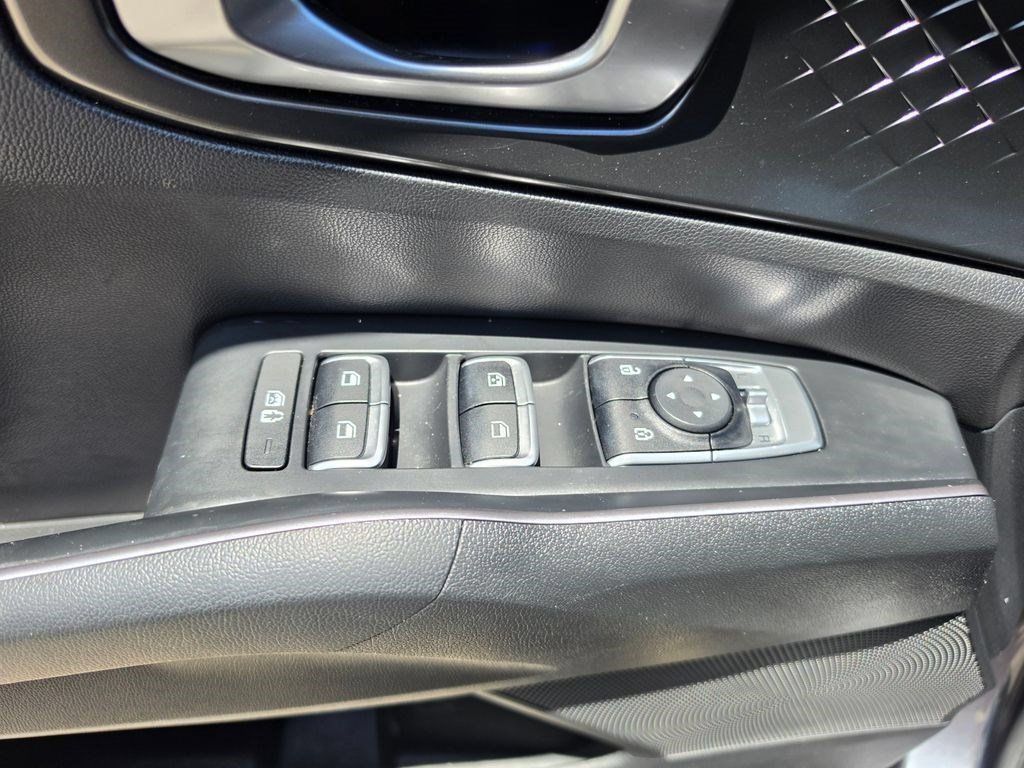 Used 2022 Kia Sorento S FWD image 12