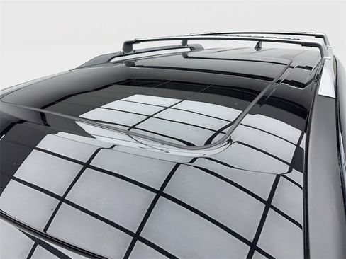 Used 2024 Nissan Pathfinder Platinum w/ Cargo Package image 13