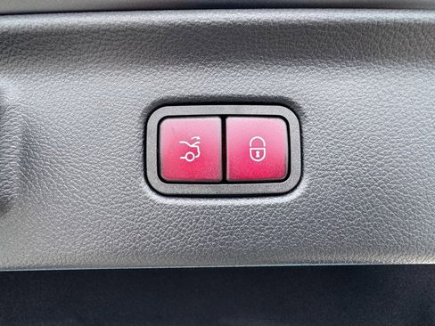 New 2024 Mercedes-Benz S 500 4MATIC image 15