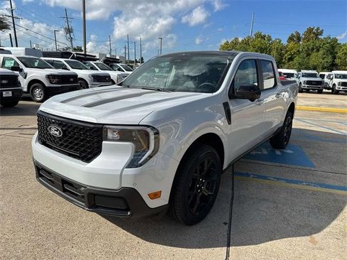 New 2025 Ford Maverick Lariat w/ Black Appearance Package image 3