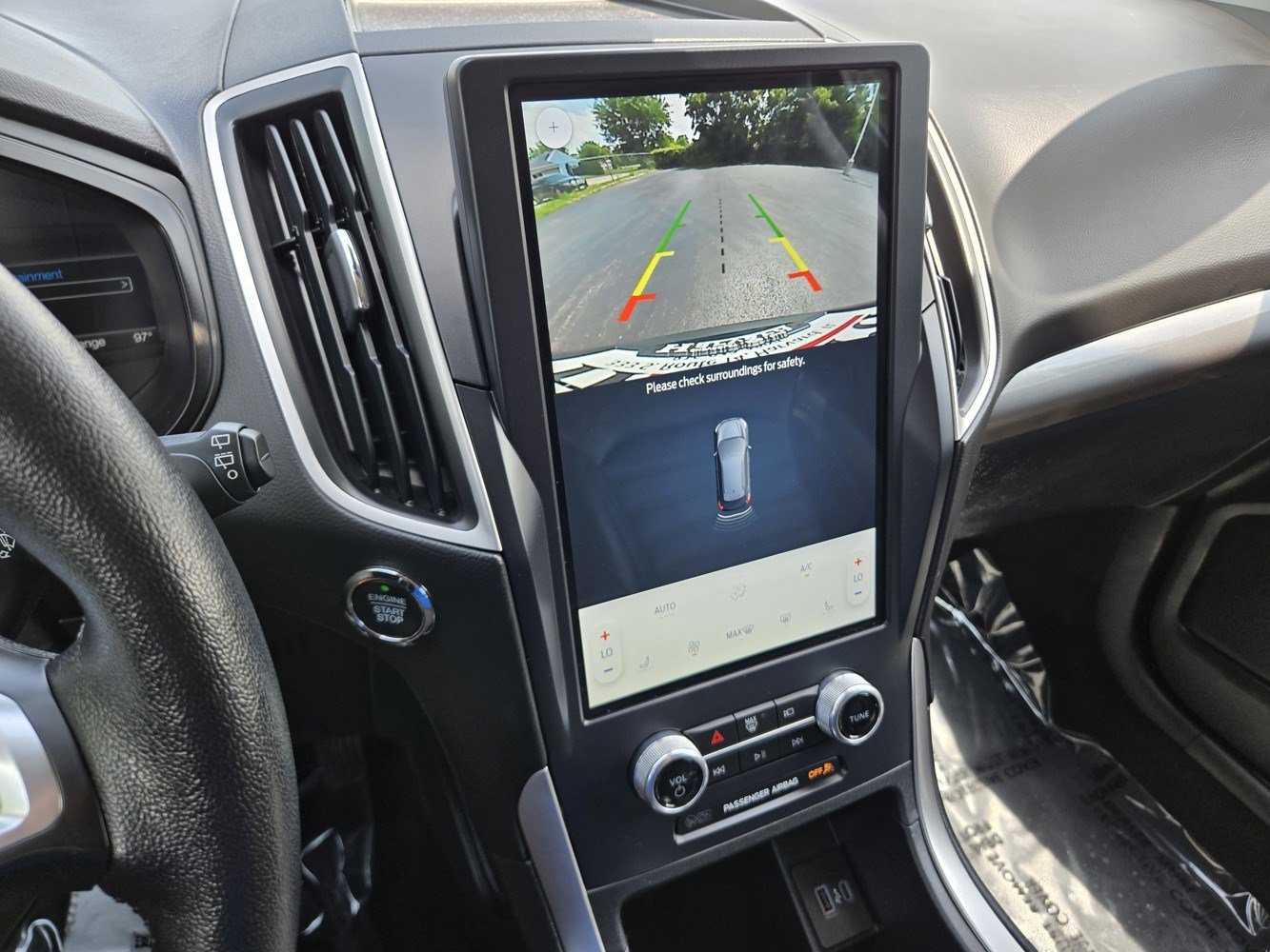 Used 2023 Ford Edge SEL w/ Convenience Package AWD/4WD image 10