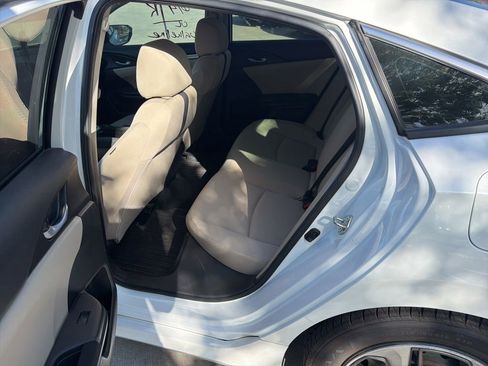 Used 2020 Honda Civic LX image 7